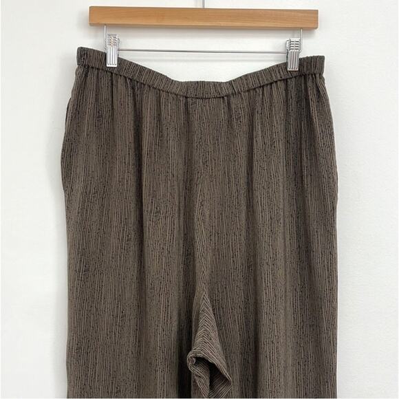 Silk Club Collection 100% Silk Drawstring Pull-on Loose Flowy Pants - Large - Picture 5 of 11